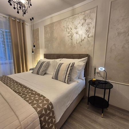 Studio Apartment Lily Rovinj Exterior foto