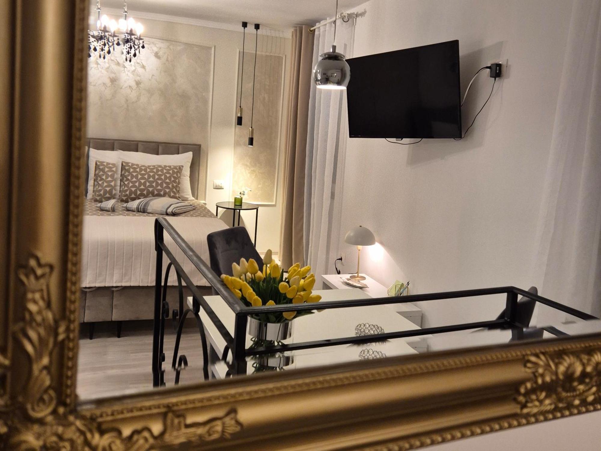Studio Apartment Lily Rovinj Exterior foto