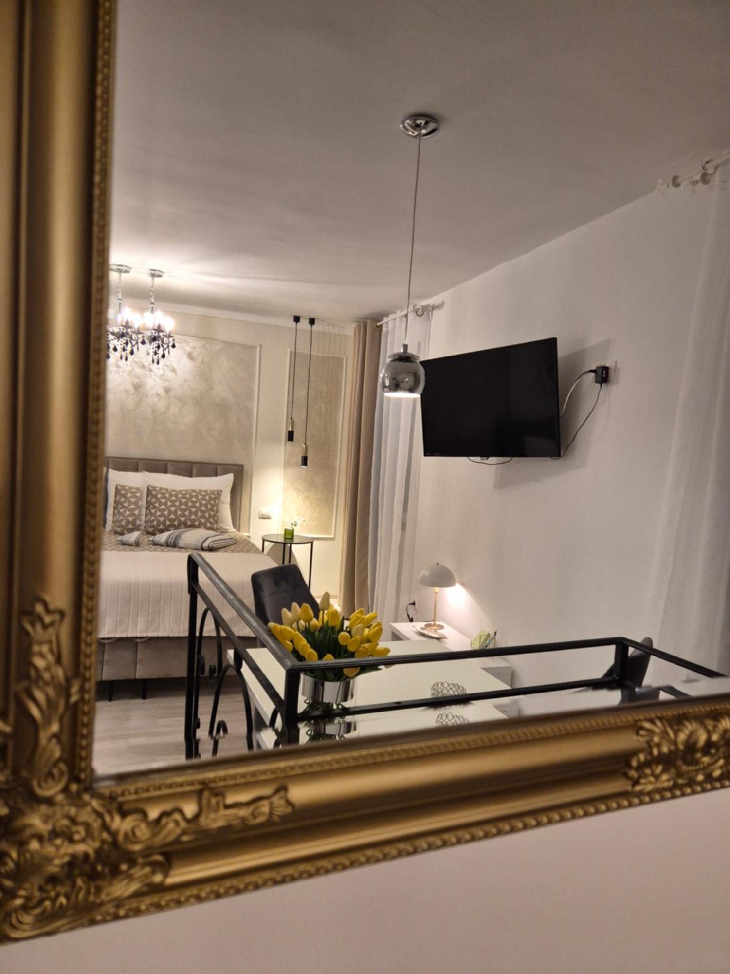 Studio Apartment Lily Rovinj Exterior foto